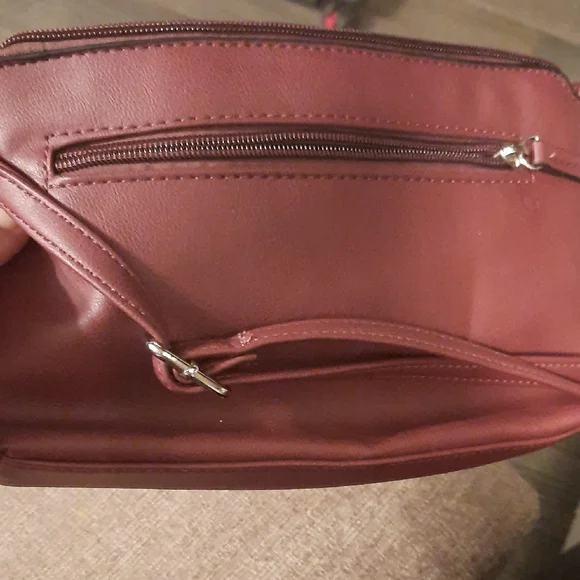 ROOTS Elegant Mauve Shoulder Bag - Picture 2 of 3